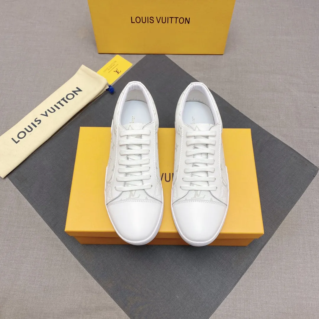 p360 LV men's shoes, casual shoes, sneakers, an international high-end brand, this model is the official classic model, 1:1 quality, made by famous manufacturers, made of Italian cowhide ➕PVC presbyoplasty material, perfect last shape, generous and fashionable design, attracting many consumers, top-grade cowhide inside, made of cowhide: what you want is high quality; dear friends, don't miss to forward the picture, the code number is 38_44 optional, No. 019